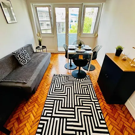 The Crespo House - No 5f - Two-bedroom *