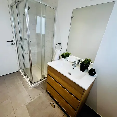 The Crespo House - No 5f - Two-bedroom *