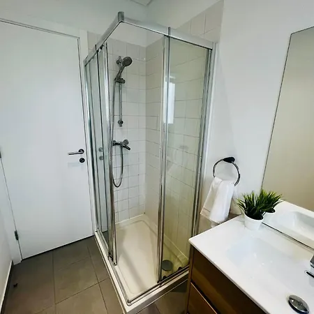 The Crespo House - No 5f - Two-bedroom * Лиссабон