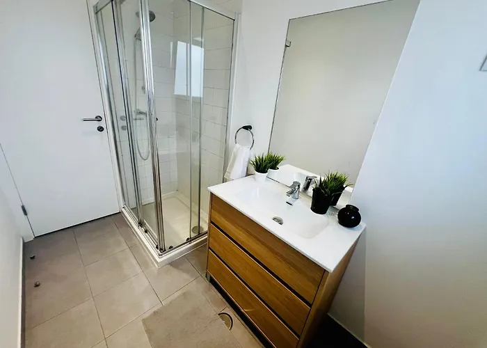 The Crespo House - No 5f - Two-bedroom *